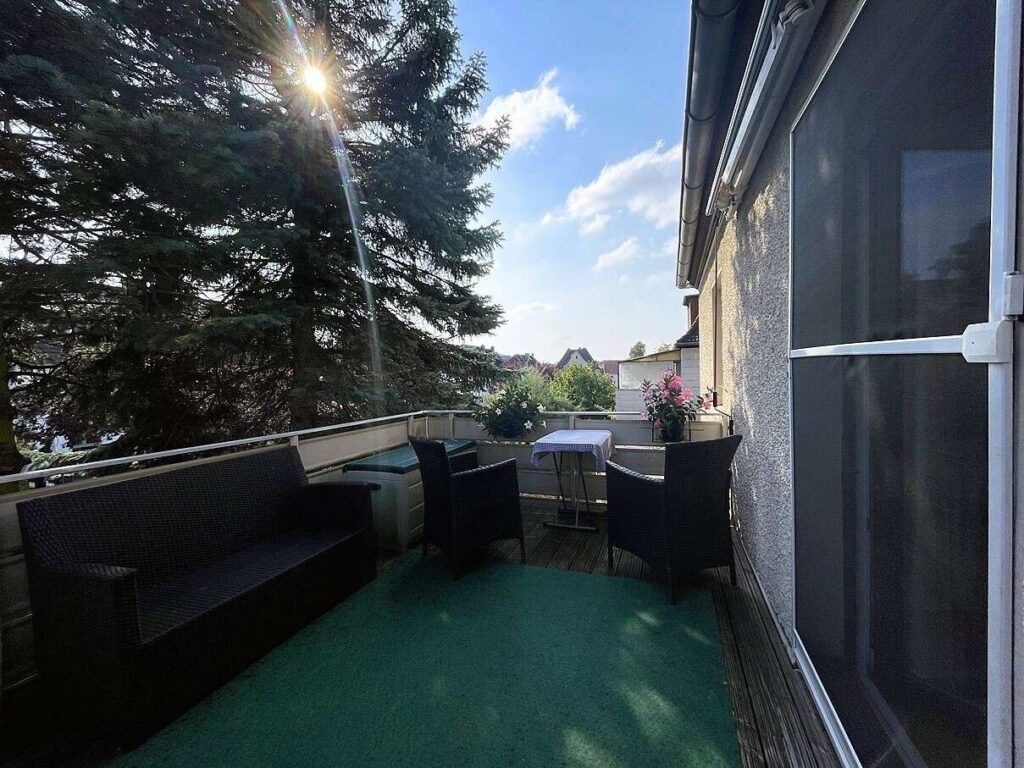 Balkon Straße Obergeschoss