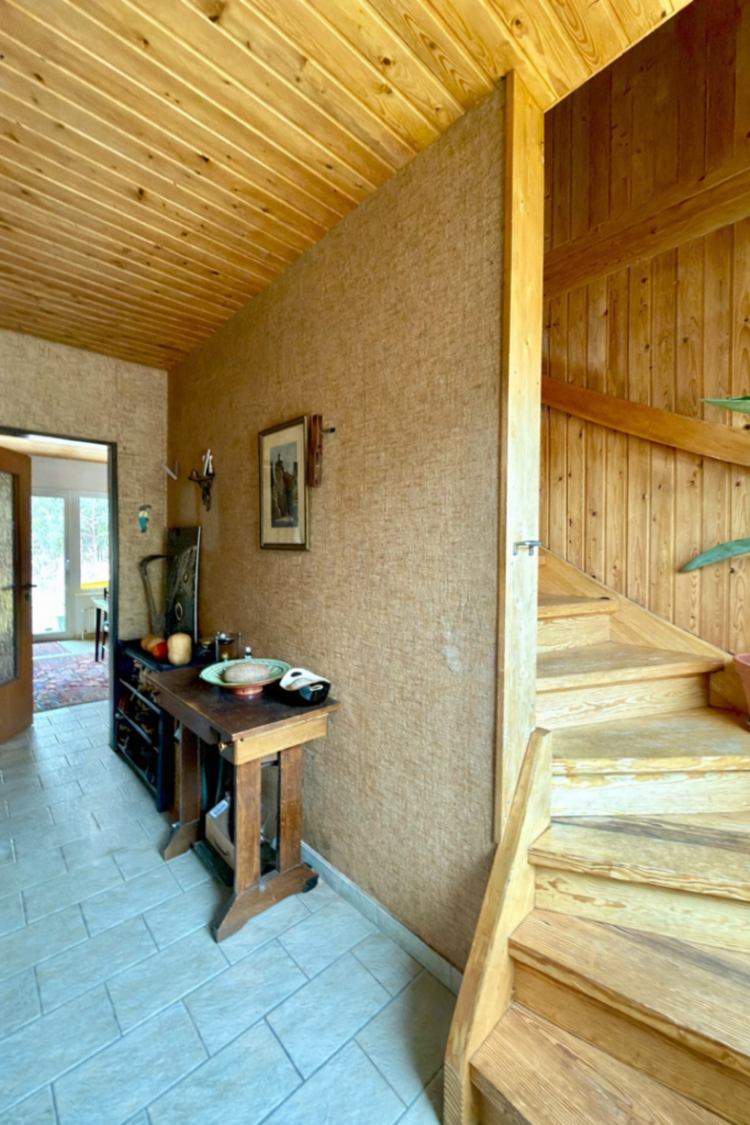 Entrée mit Treppenhaus