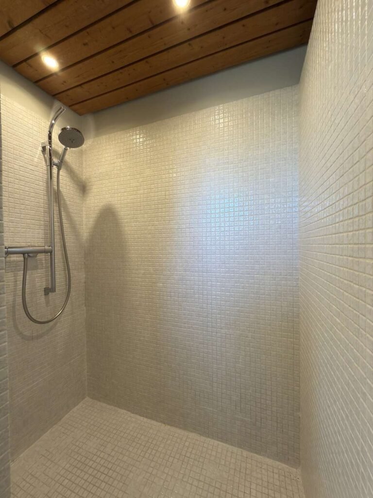 Dusche Untergeschoss