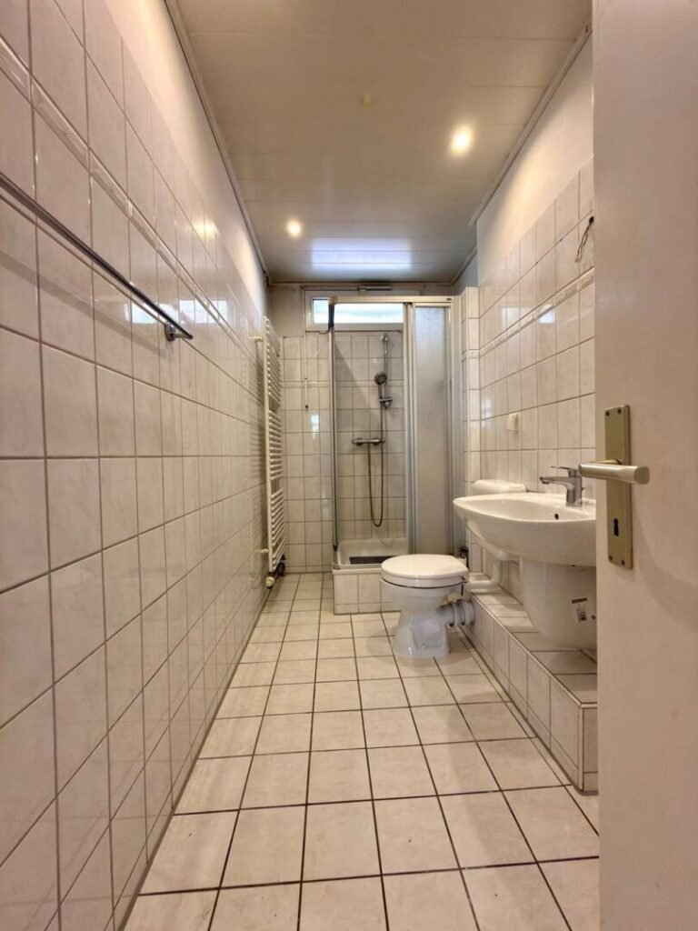 Badezimmer Wohnung Erdgeschoss