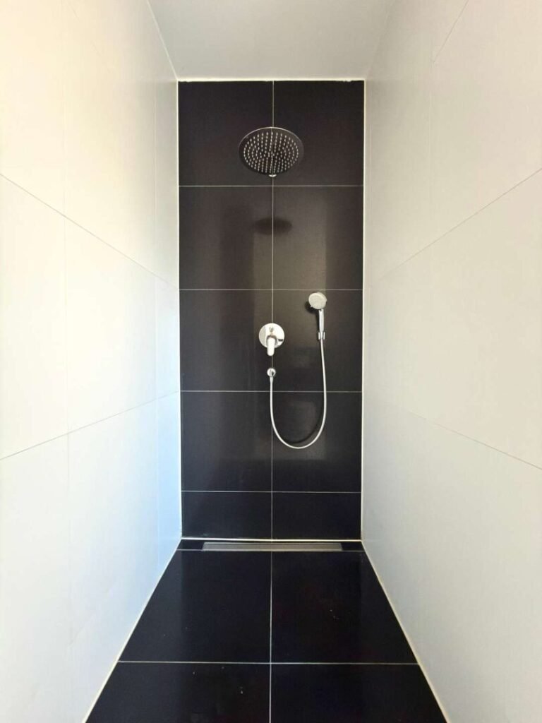 Dusche im Gäste-Bad